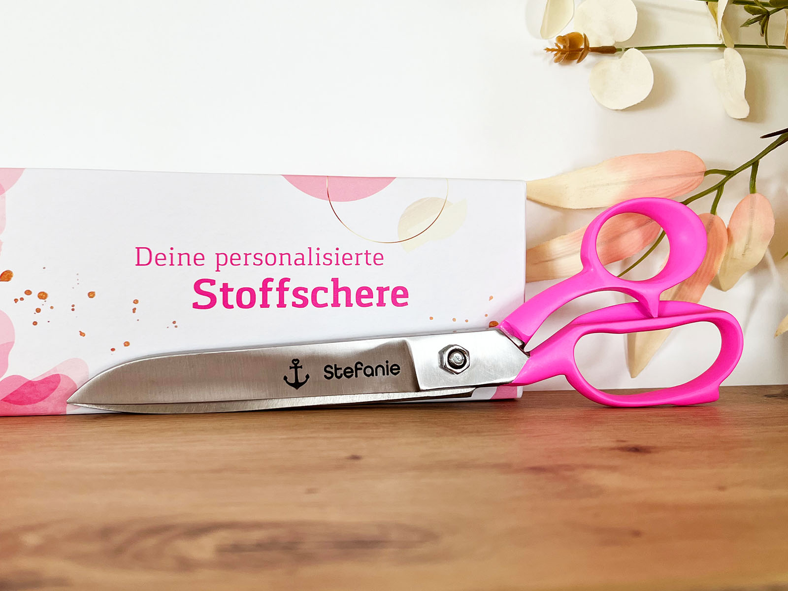 Stoffschere Linkshänder - mit Gravur - pink