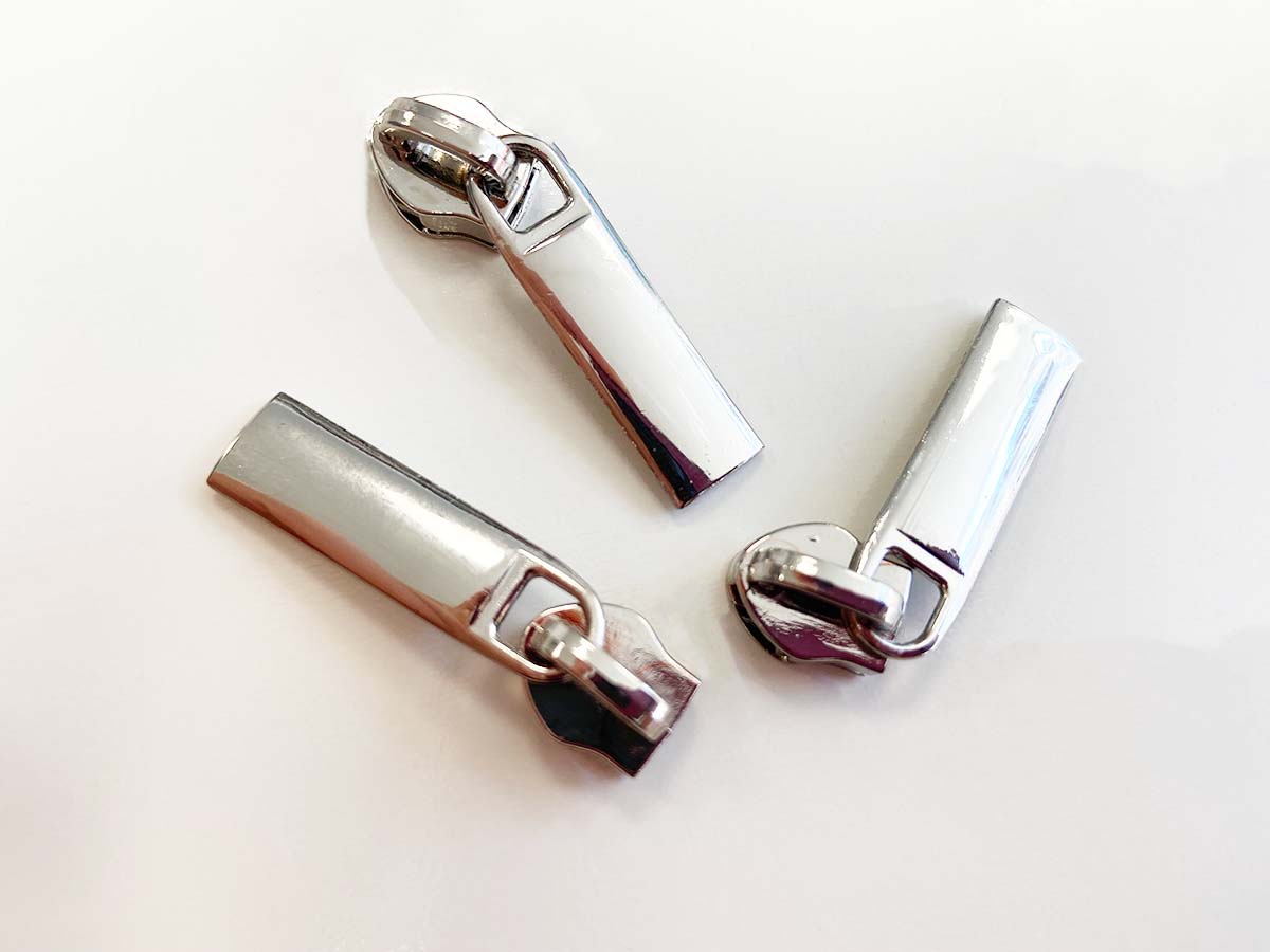 Zipper für Reißverschlüsse - silber